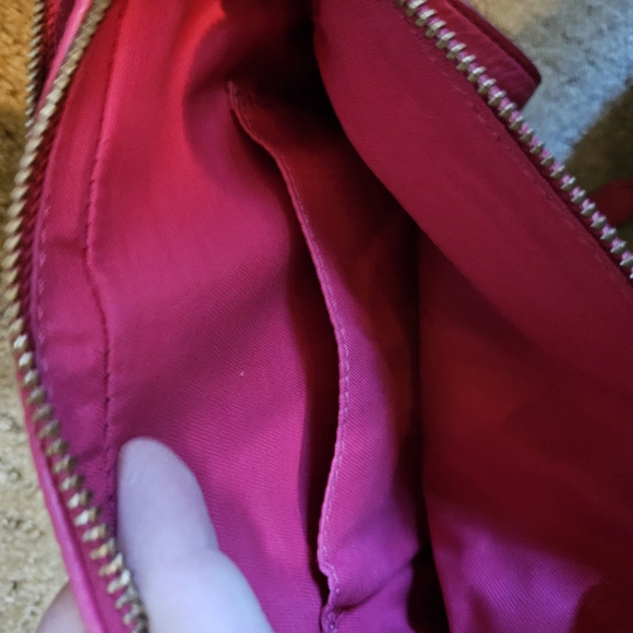 Hot Pink Fossil Purse - Picture 4 of 4